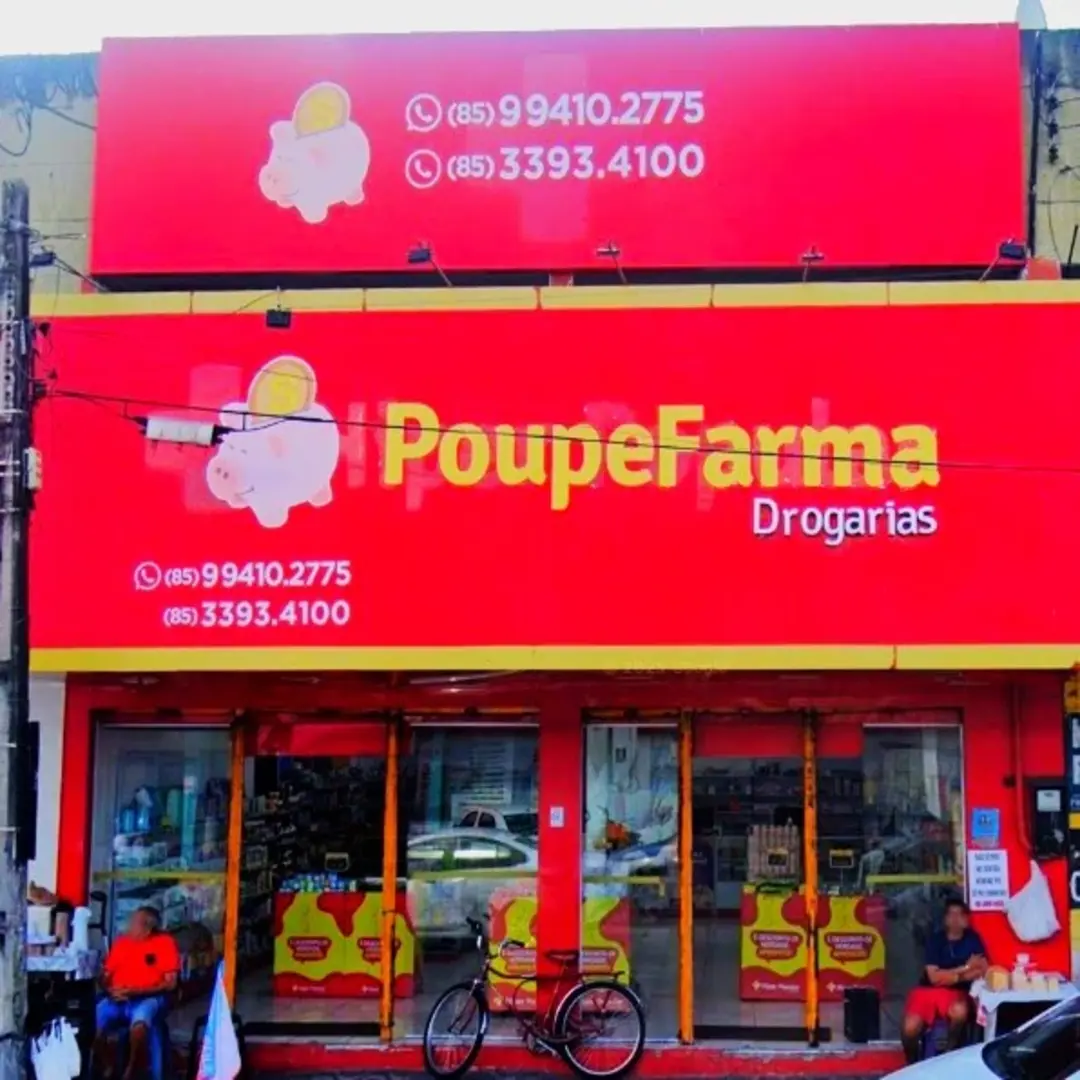 Farmácia PoupeFarma - Fachada unidade Montese em Fortaleza